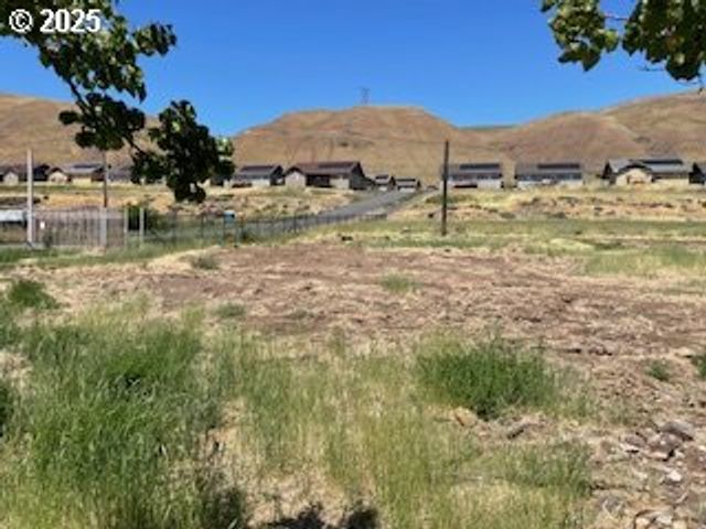 9255 STATE ROUTE 14, Wishram, WA 98673
