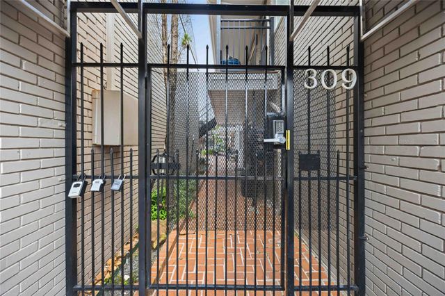 309 Stratford Street 9, Houston, TX 77006
