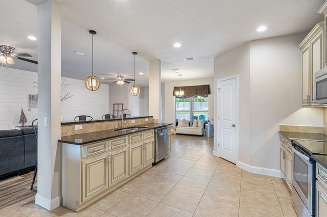 4646 Chanan Drive, Crestview, FL 32539