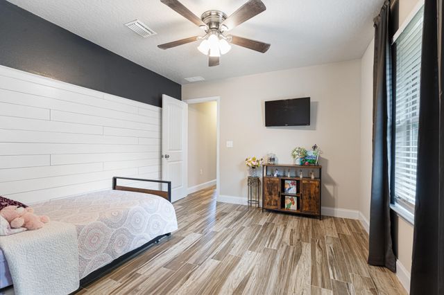 4646 Chanan Drive, Crestview, FL 32539