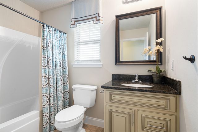 4646 Chanan Drive, Crestview, FL 32539