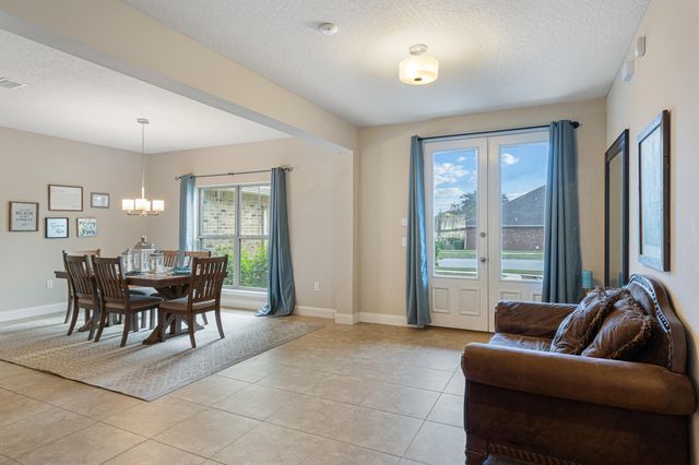 4646 Chanan Drive, Crestview, FL 32539