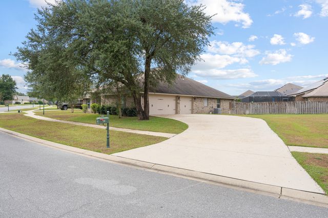 4646 Chanan Drive, Crestview, FL 32539