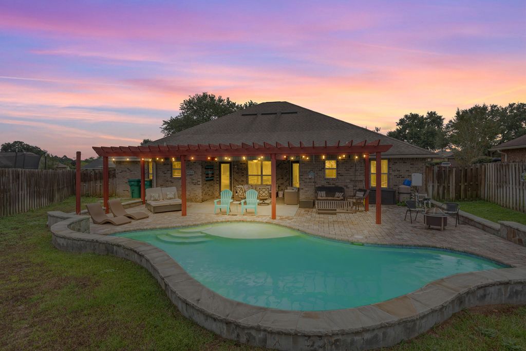 4646 Chanan Drive, Crestview, FL 32539