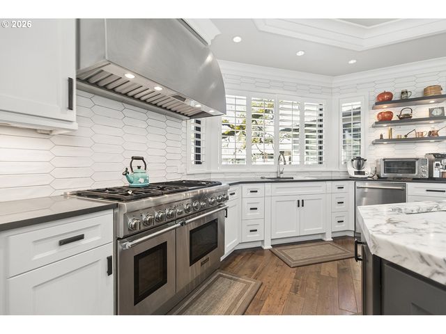 13912 GOODALL Rd, Lake Oswego, OR 97034