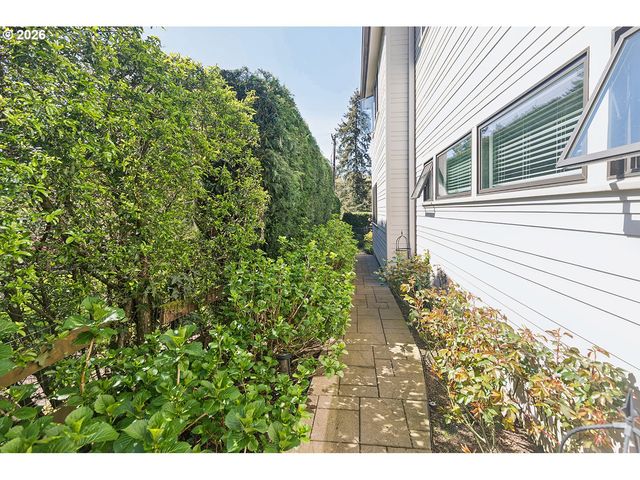 13912 GOODALL Rd, Lake Oswego, OR 97034