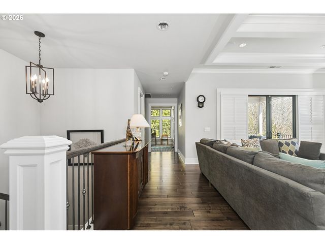 13912 GOODALL Rd, Lake Oswego, OR 97034