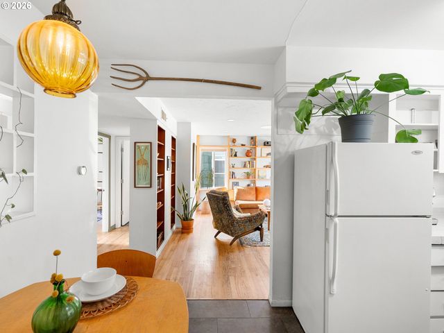 4624 Se 49TH Ave, Portland, OR 97206