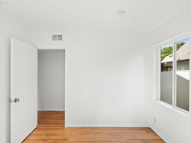 4624 Se 49TH Ave, Portland, OR 97206