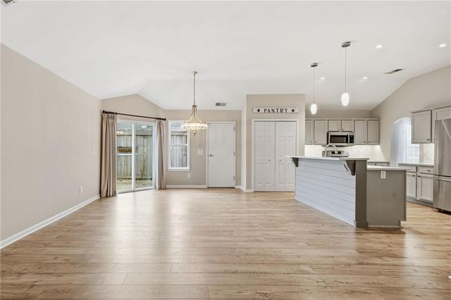 102 Courtyard Lane, Woodstock, GA 30189