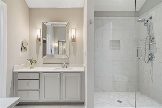 102 Courtyard Lane, Woodstock, GA 30189