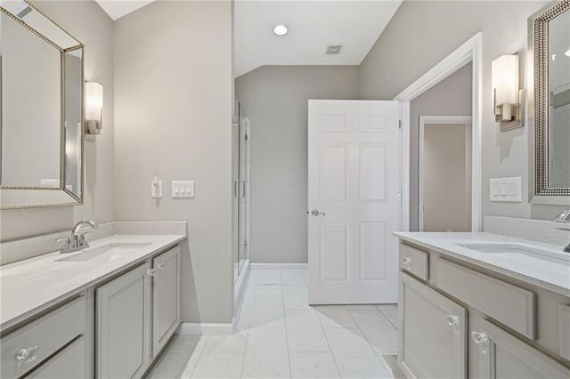 102 Courtyard Lane, Woodstock, GA 30189