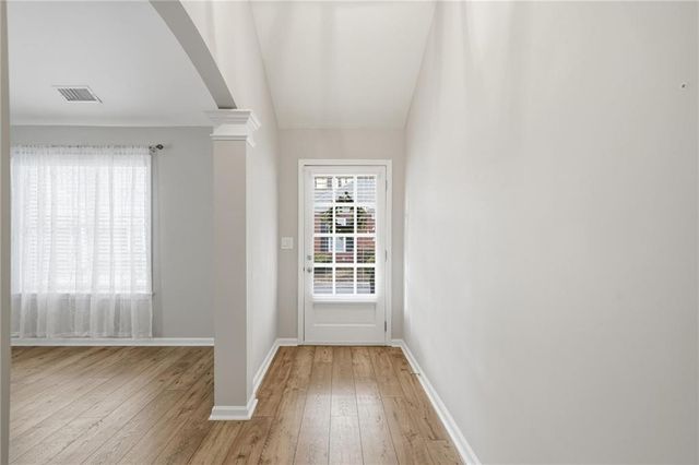 102 Courtyard Lane, Woodstock, GA 30189