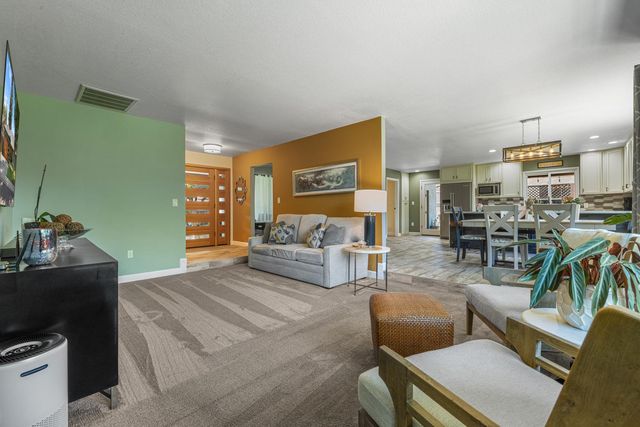 3712 Corte Madera Ave, Modesto, CA 95356