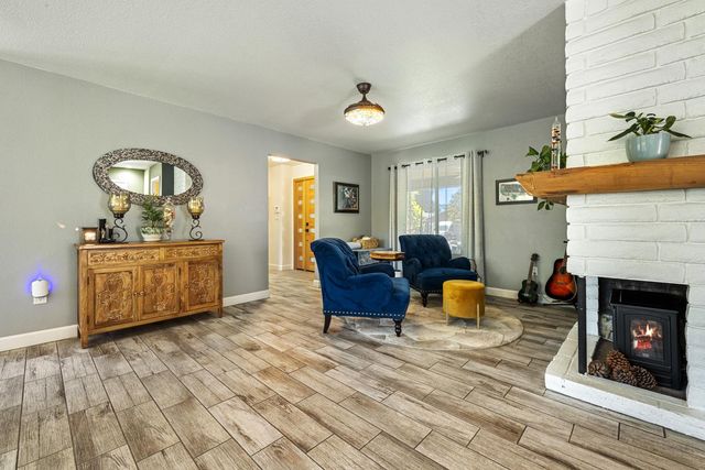 3712 Corte Madera Ave, Modesto, CA 95356