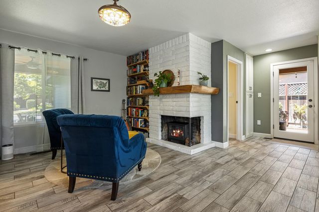 3712 Corte Madera Ave, Modesto, CA 95356