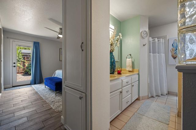 3712 Corte Madera Ave, Modesto, CA 95356