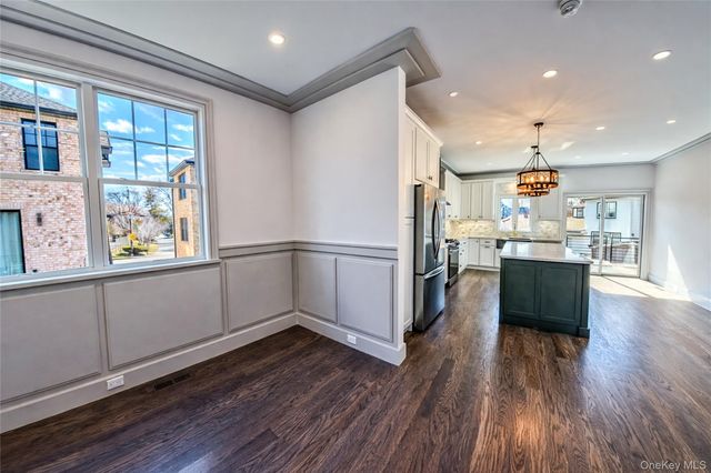 7 Victoria Lane A, Yonkers, NY 10701