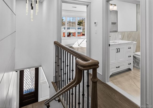 7 Victoria Lane A, Yonkers, NY 10701