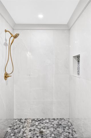 7 Victoria Lane A, Yonkers, NY 10701