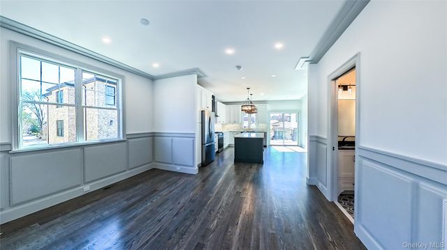 7 Victoria Lane A, Yonkers, NY 10701