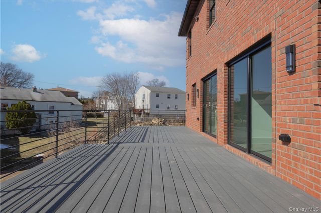 7 Victoria Lane A, Yonkers, NY 10701