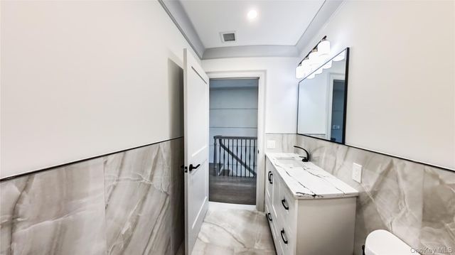 7 Victoria Lane A, Yonkers, NY 10701