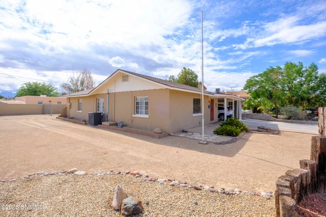 1944 Cruse Avenue, Las Cruces, NM 88005