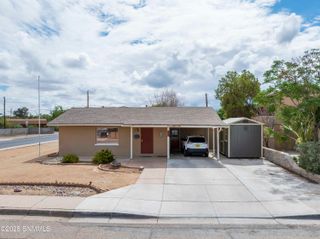 1944 Cruse Avenue, Las Cruces, NM 88005
