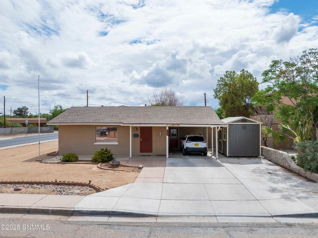 1944 Cruse Avenue, Las Cruces, NM 88005