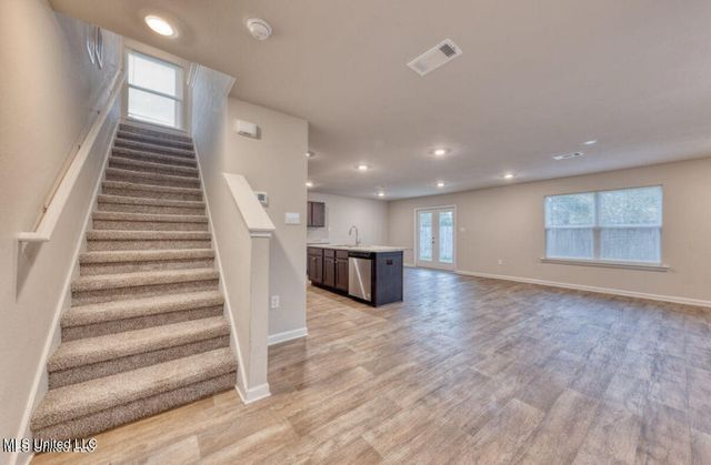 2113 Toulouse Street, Ocean Springs, MS 39564
