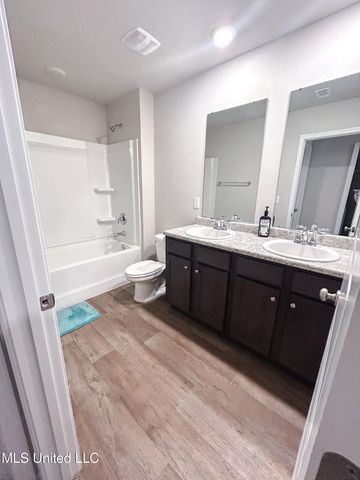 2113 Toulouse Street, Ocean Springs, MS 39564