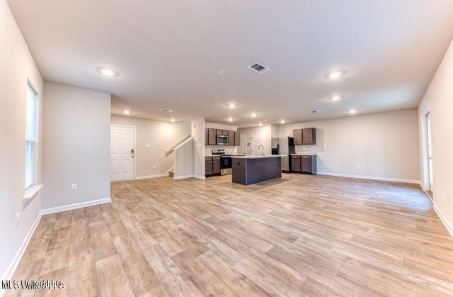 2113 Toulouse Street, Ocean Springs, MS 39564