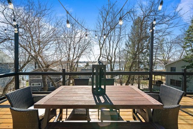 2804 Willow Point DRIVE, Delavan, WI 53115