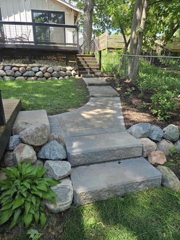 2804 Willow Point DRIVE, Delavan, WI 53115
