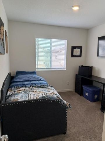 5240 Molino Cir, Roseville, CA 95747