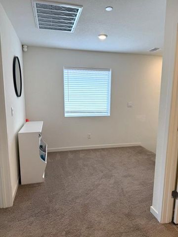 5240 Molino Cir, Roseville, CA 95747