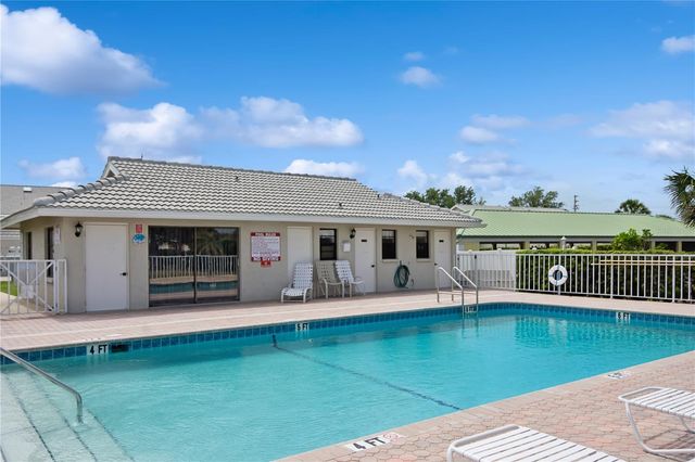 930 CAPRI ISLES BOULEVARD 120, Venice, FL 34292