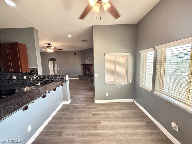 580 East Hickory Street, Pahrump, NV 89048