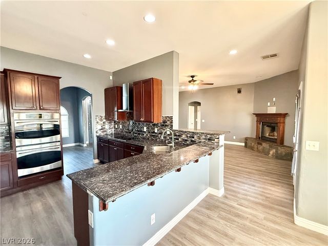 580 East Hickory Street, Pahrump, NV 89048