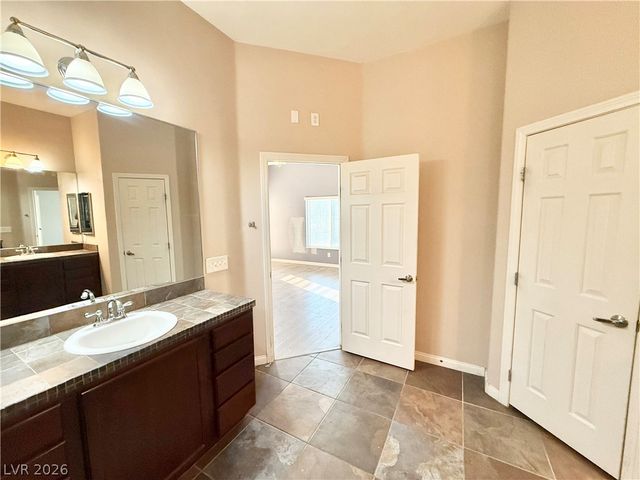 580 East Hickory Street, Pahrump, NV 89048