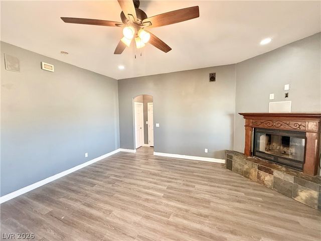 580 East Hickory Street, Pahrump, NV 89048