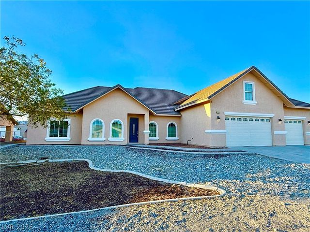 580 East Hickory Street, Pahrump, NV 89048