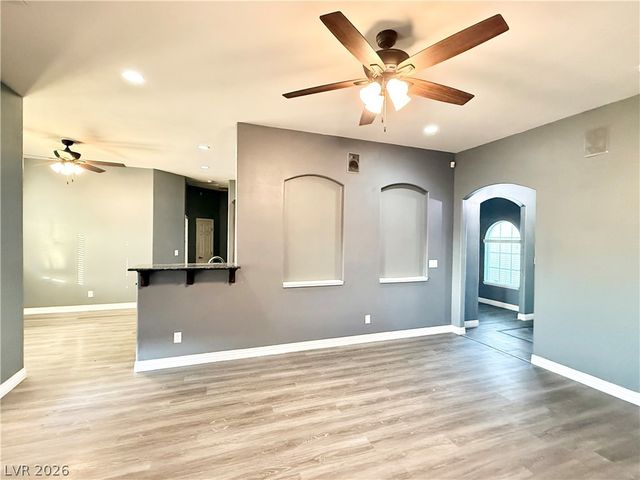 580 East Hickory Street, Pahrump, NV 89048