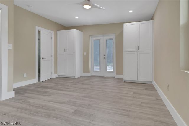 5150 Sand Dollar LN, Naples, FL 34103