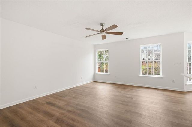 533 Fox Creek Crossing, Woodstock, GA 30188