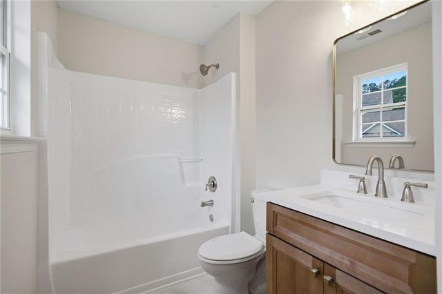 533 Fox Creek Crossing, Woodstock, GA 30188