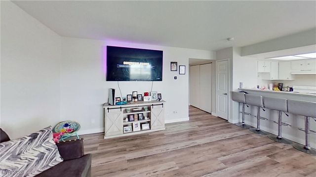 2201 James Bilbray Drive, Las Vegas, NV 89108