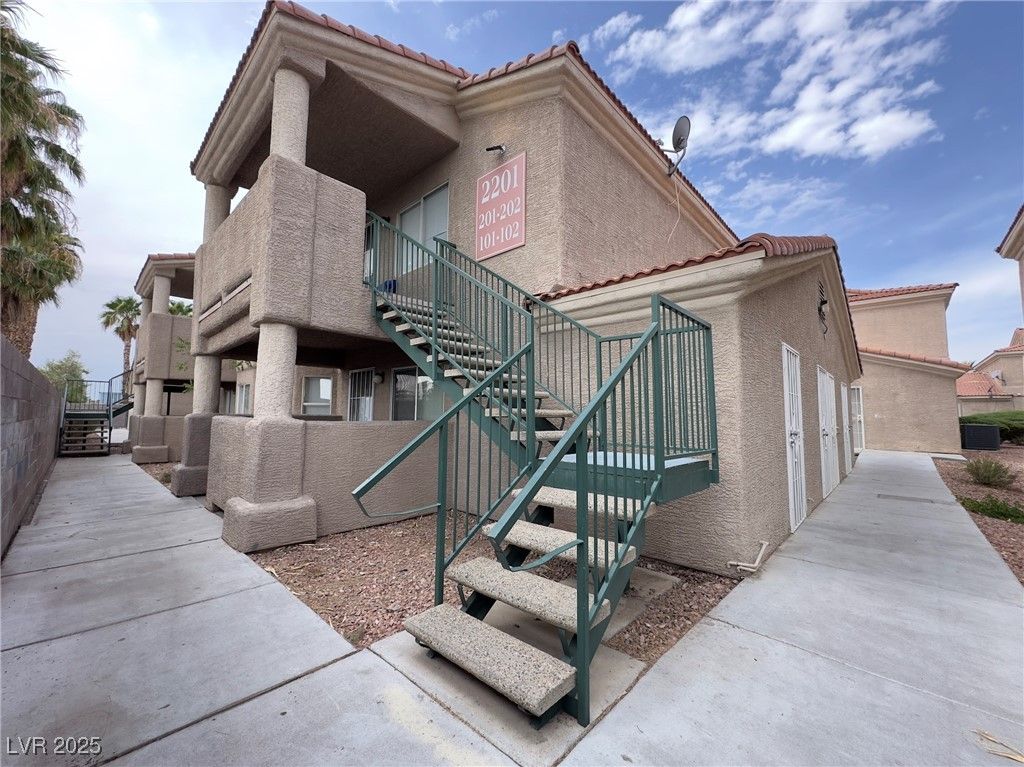 2201 James Bilbray Drive, Las Vegas, NV 89108