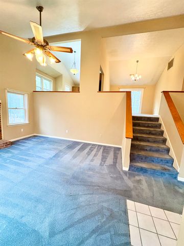 11 Scottsdale Drive, Hudson, NH 03051